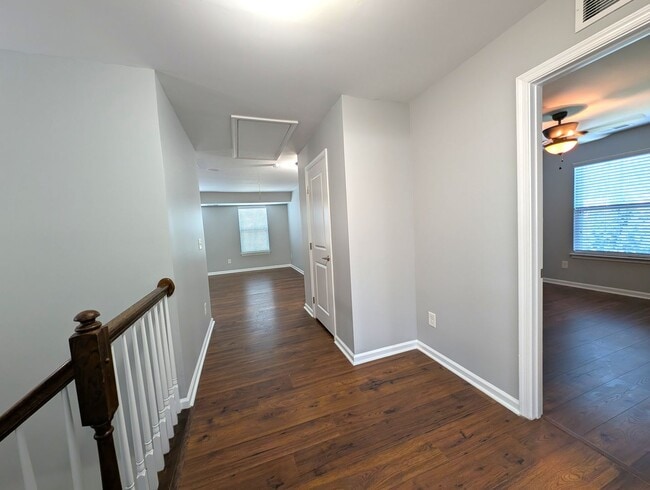 Building Photo - Stunning 2 Story Home Located in The Settlements at Withrow Downs Community!