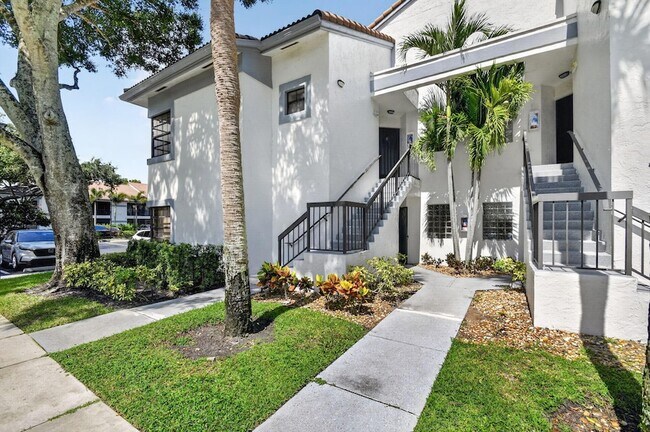 Building Photo - 5451 Verona Dr