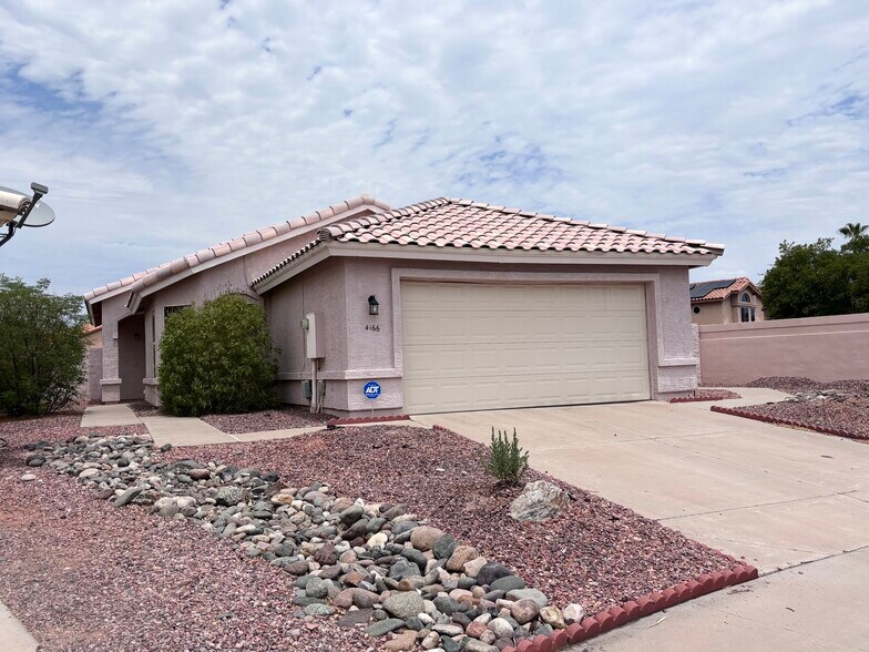 Primary Photo - 4166 E Silverwood Dr