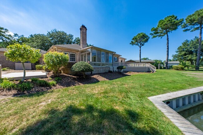 Building Photo - 2406 Jib Cir