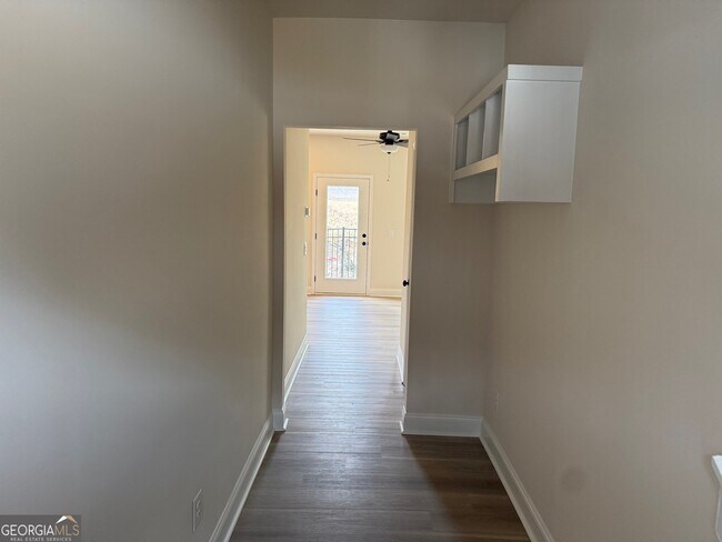 Building Photo - 55 Wright St