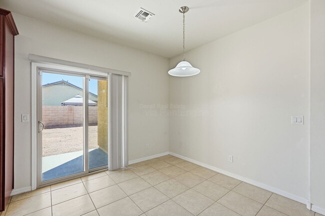 Building Photo - 6737 S Cut Bow Dr