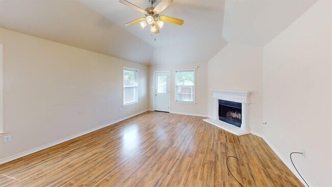 Building Photo - 2816 Mission Tejas Dr