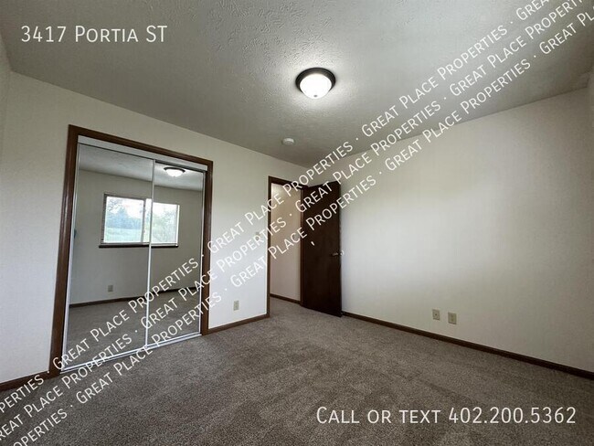 Building Photo - 3417 Portia St
