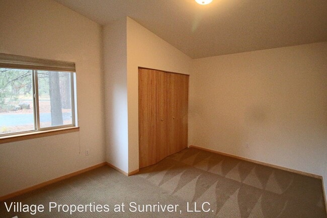 Building Photo - 3 br, 2 bath House - 6 Butternut Lane