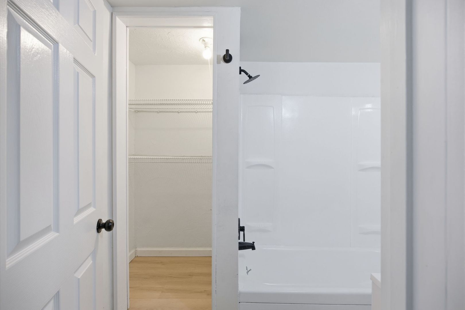 Building Photo - 141 Oneida St