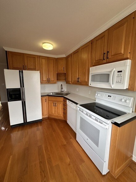 Building Photo - 306 W Colville St