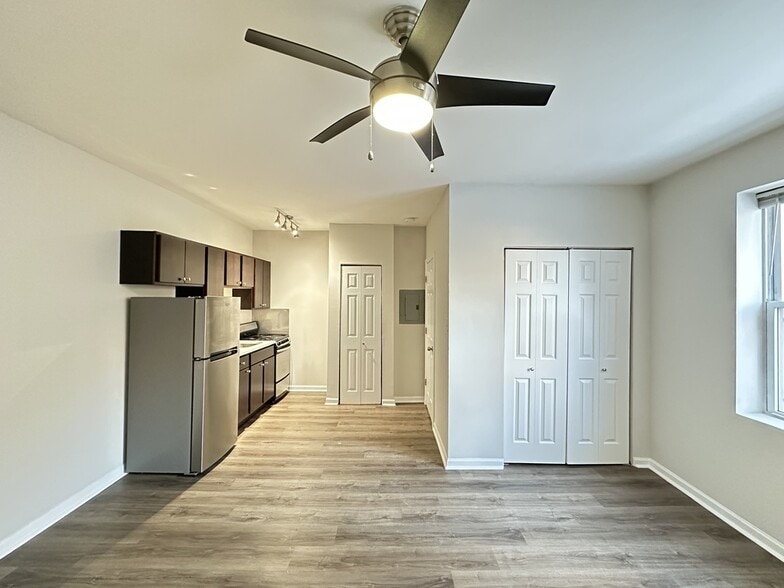 Building Photo - 1621 N Humboldt Blvd