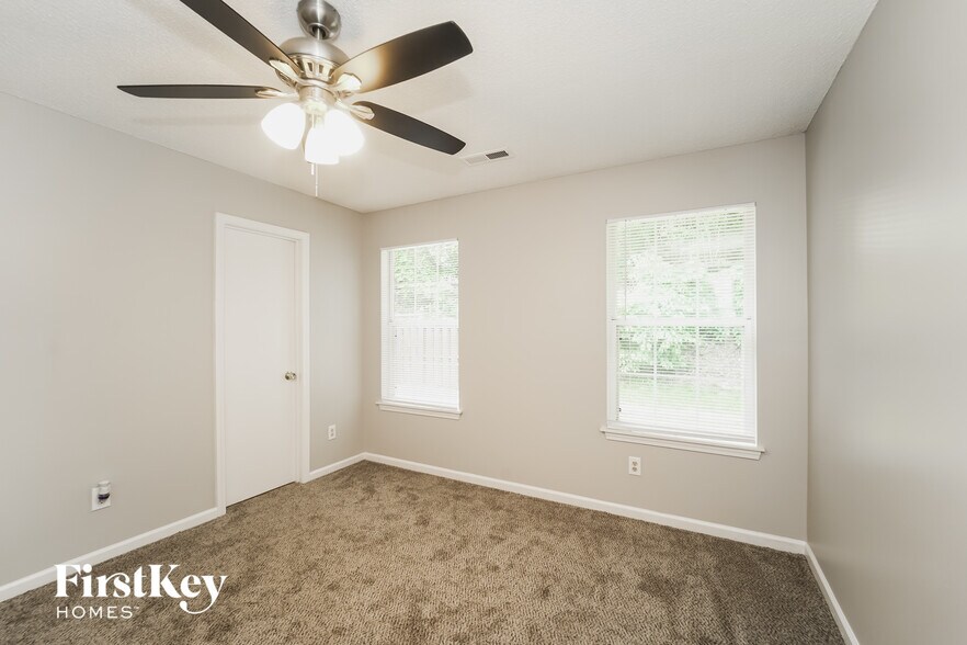 Building Photo - 10513 Brawley Ln