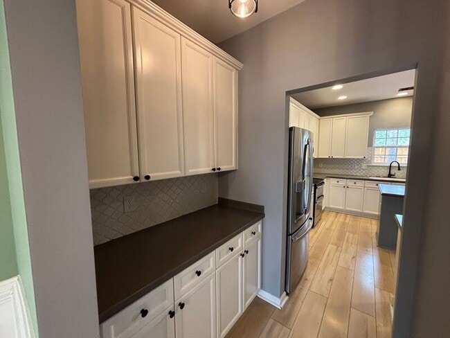 Building Photo - 112 Salinas Ct