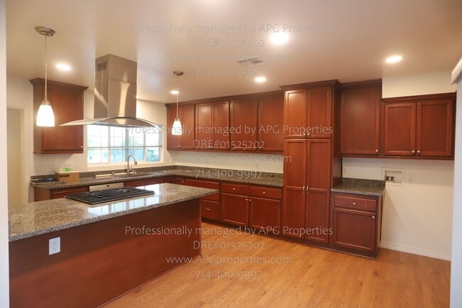 Building Photo - 1041 Brightwood St