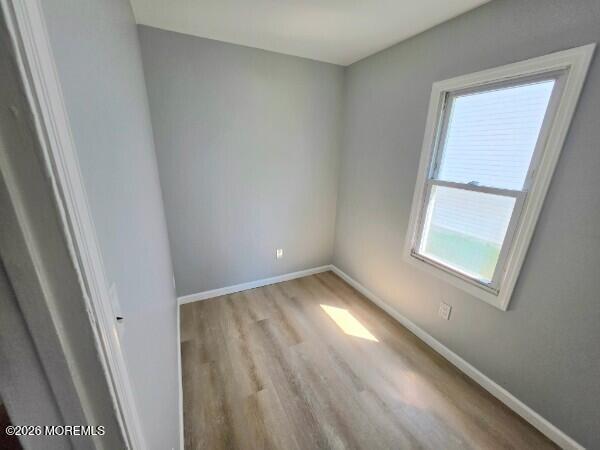 Building Photo - 1917 W Lake Ave