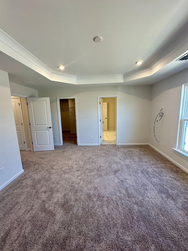 Building Photo - Beautiful 3BR/2.5BA Townhouse in Odell Corners