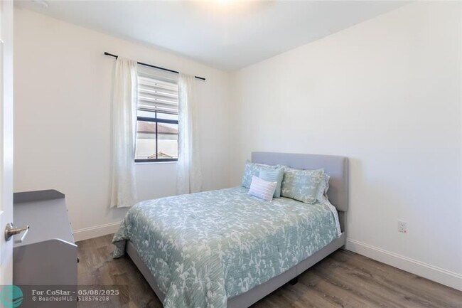 Building Photo - 4637 Caspian Way