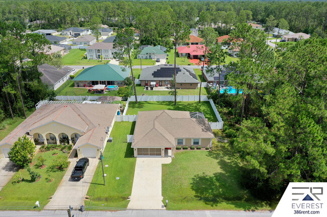 Building Photo - 30 Red Mill Dr