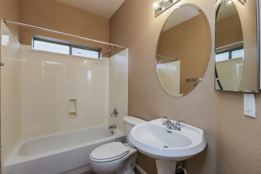 Building Photo - 6775 W Yearling Rd