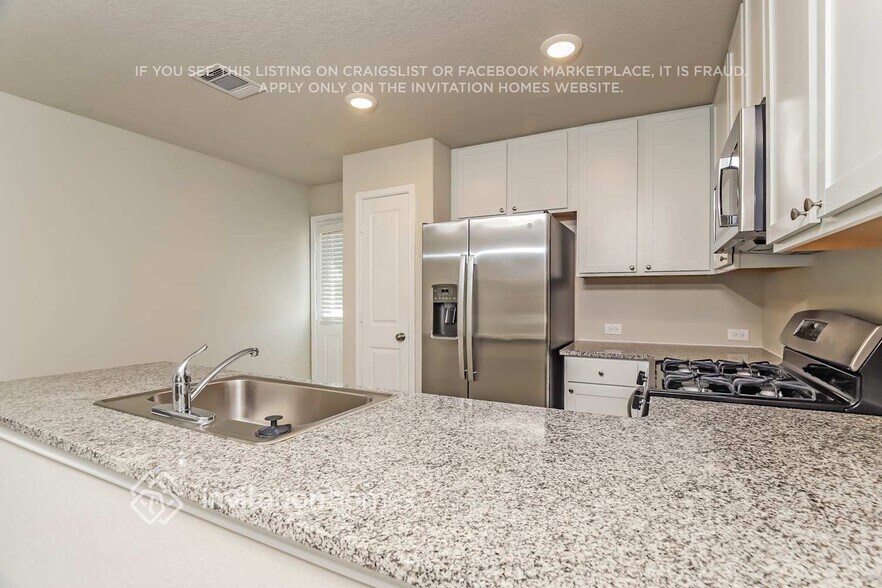 Building Photo - 4148 Waterfall Cv