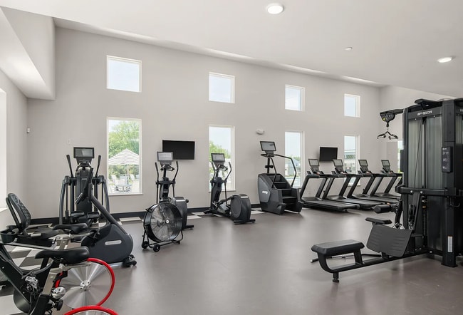 Building Photo - 16201 Bright Star Wy