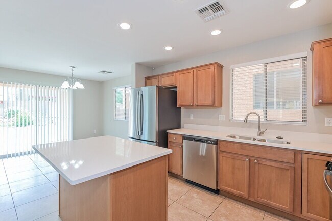 Building Photo - 14364 S Camino El Galan