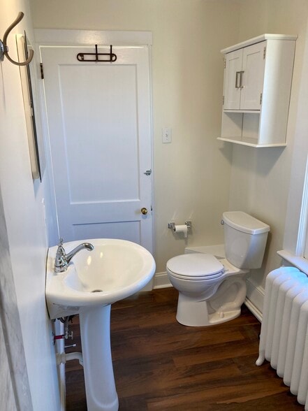 Building Photo - 502 Bell Rd