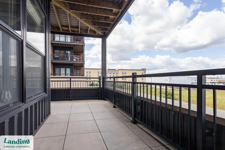 Building Photo - 11221 Synergy Dr