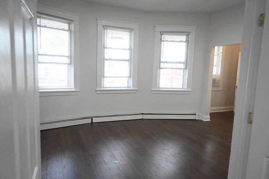 Room 1 - 51 Bogart Ave