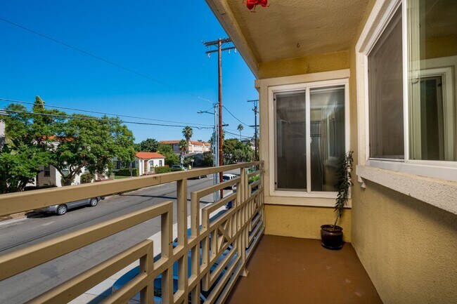 Building Photo - 4093 1st St