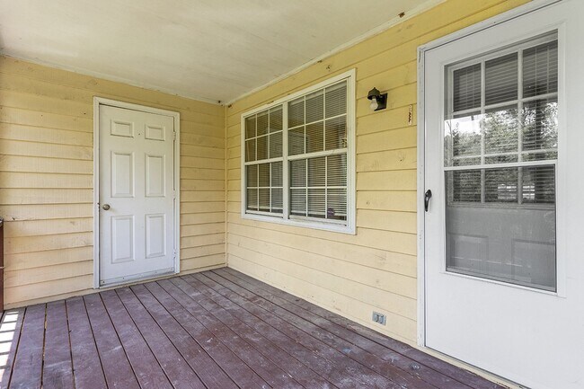 Building Photo - 7 Jadewood Ct