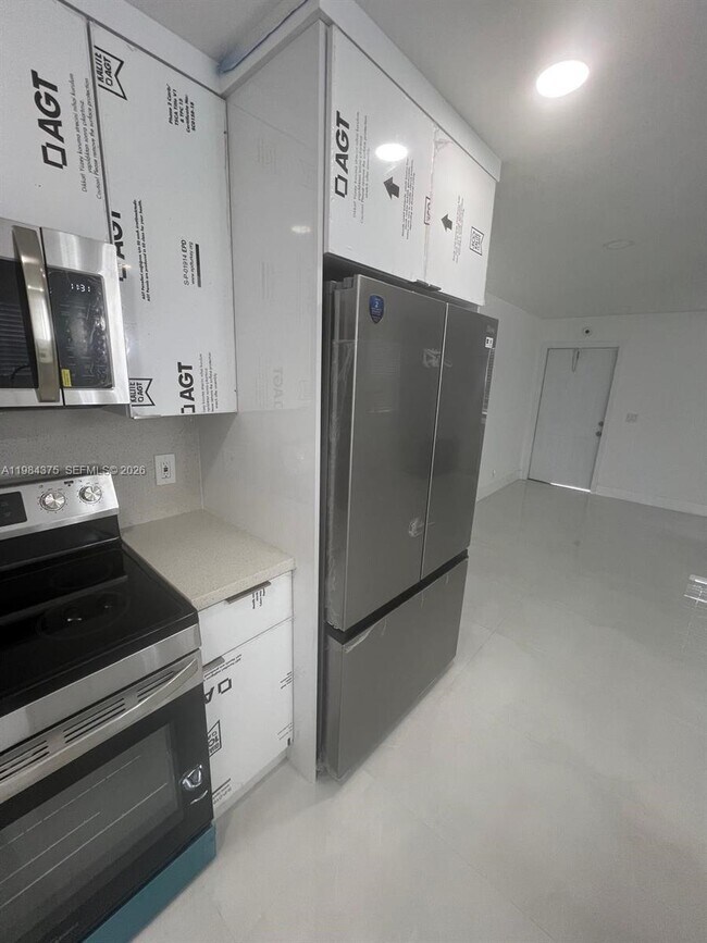 Building Photo - 361 NW 16th St