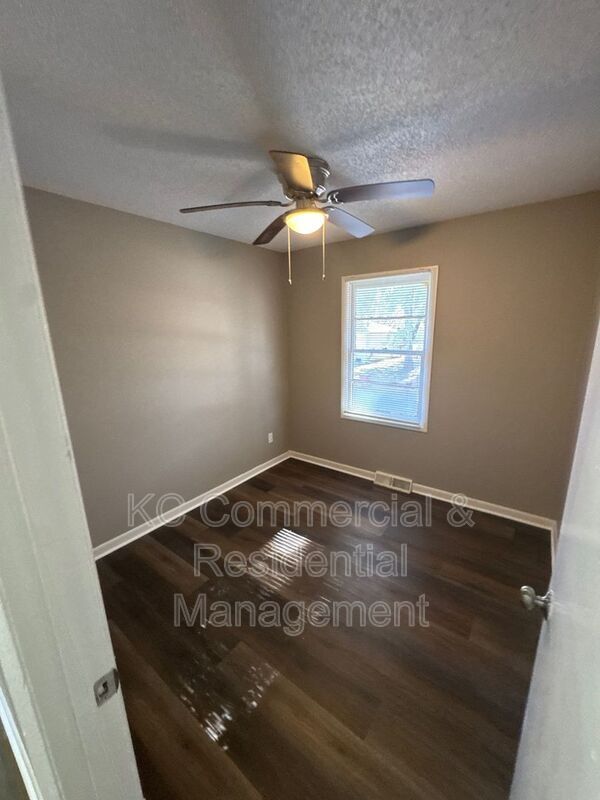 Building Photo - 218 SW 19th St