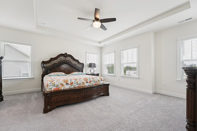 Building Photo - 200 Cloud Berry Ln