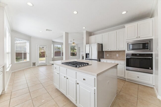 Building Photo - 12019 Costa Del Rey Ct