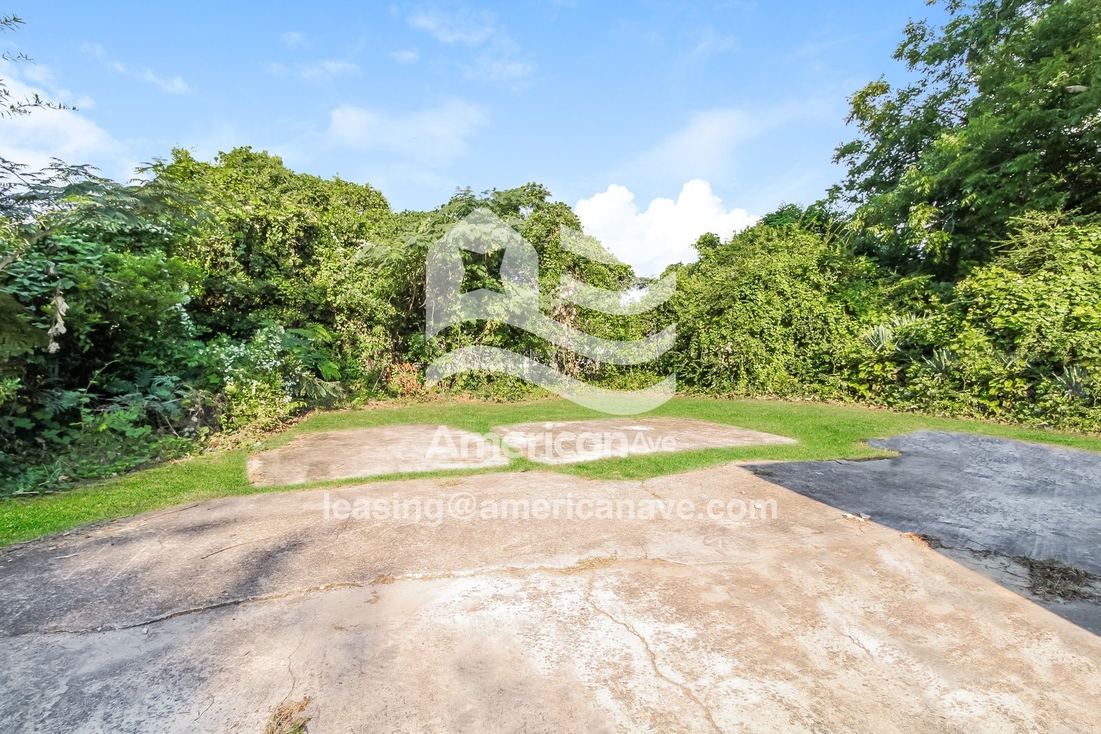 Building Photo - 1215 McDuffie Ave