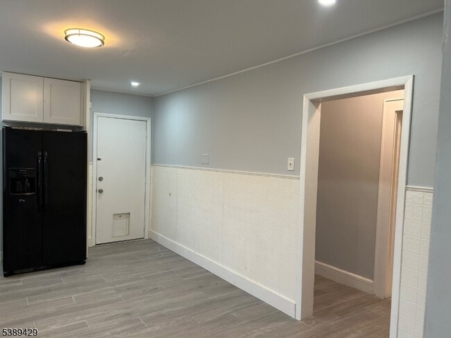 Building Photo - 227 N 15th St
