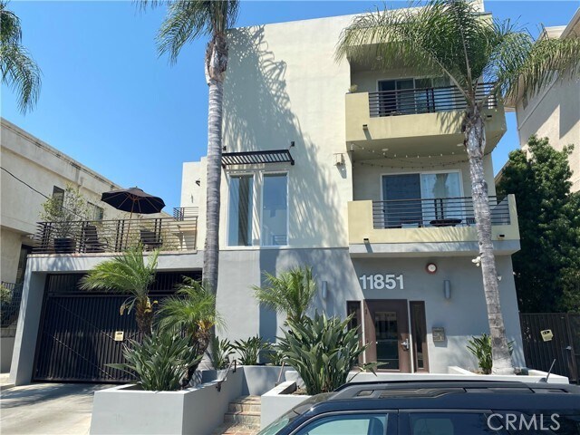 Primary Photo - 11851 Laurelwood Dr