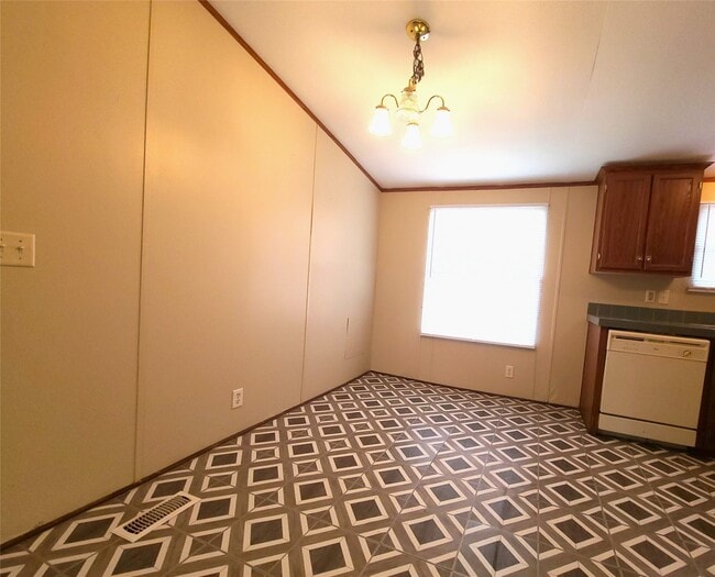 Building Photo - 9622 Oak Hill Dr