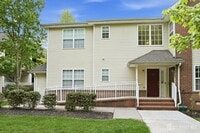 Building Photo - 27 Forest Dr