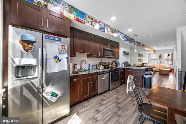 Building Photo - 1720 Arlington St