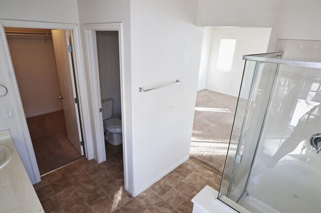 Building Photo - Single Family Home in Gated Community