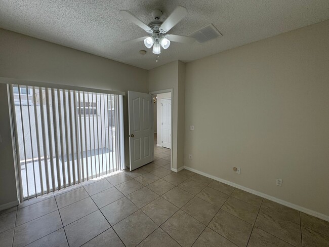 Building Photo - 3548 Peppervine Dr