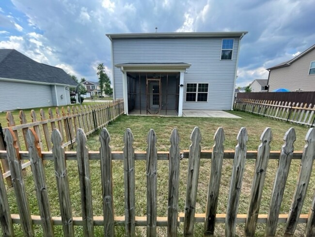 Building Photo - 821 Bellingham Way