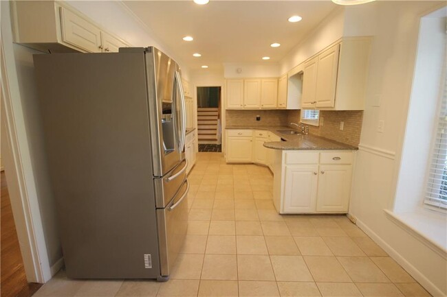 Building Photo - 1735 Moonstone Ct