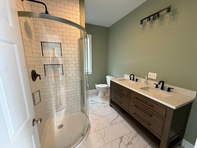 Building Photo - 57 Preston St