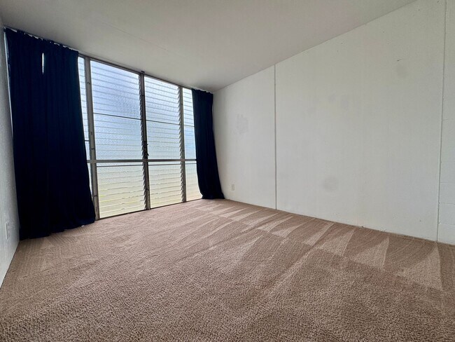 Building Photo - Cathedral Point - 1 bed, 1 bath, 2 Parking. Available Now