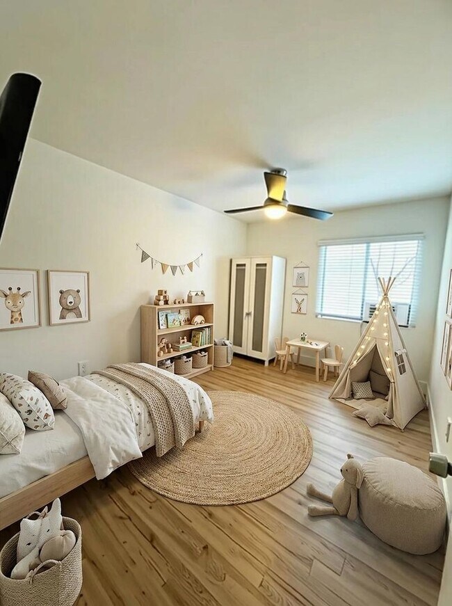 Building Photo - 3 bedroom 1.5 bathroom with amazing views of Morongo Valley