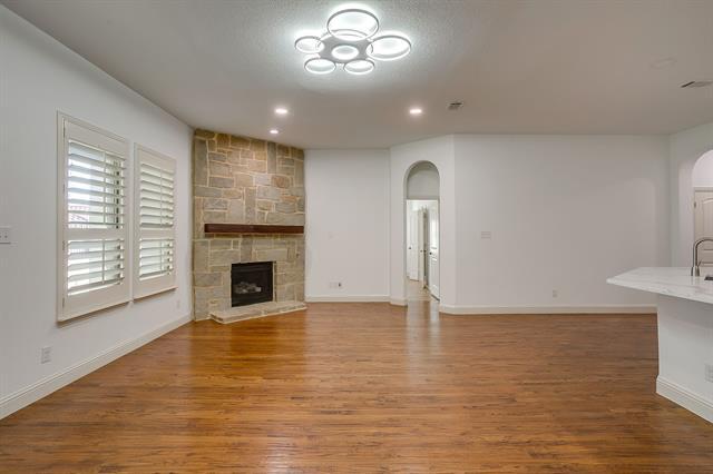 Building Photo - 3009 Montebello Drive