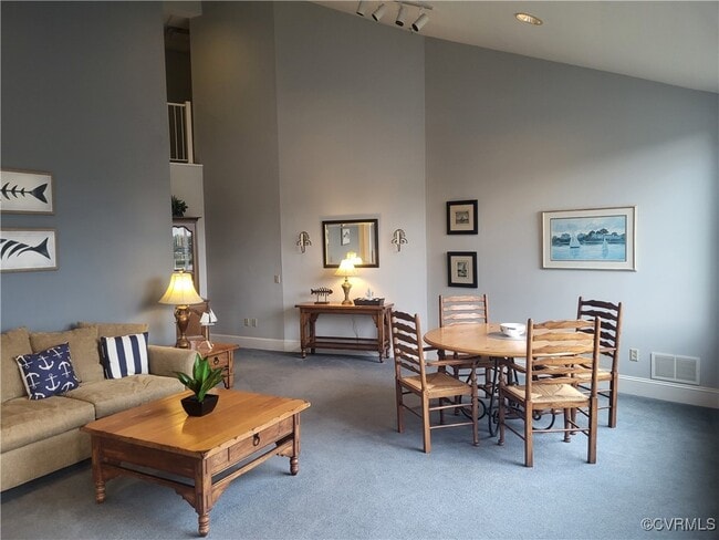 Building Photo - 301 Beacon Ridge Dr