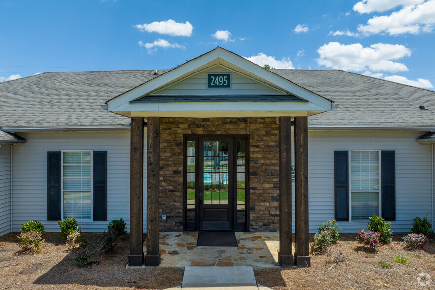 Clubhouse Entrance - Park at Meadow Ridge