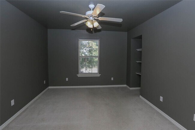 Building Photo - 5300 S 44th Pl