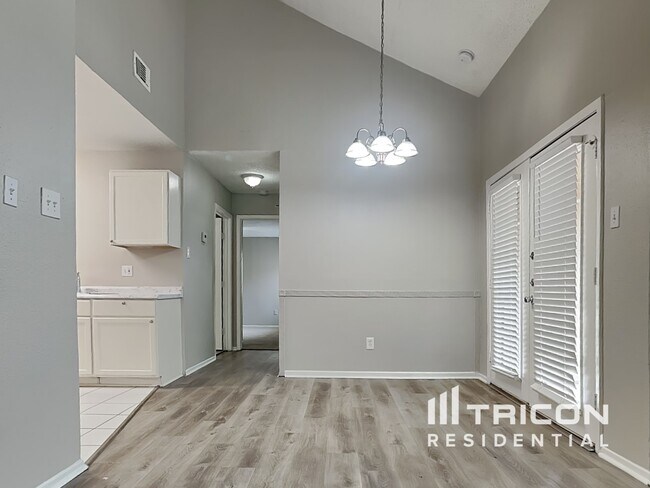 Building Photo - 23318 Pebworth Pl